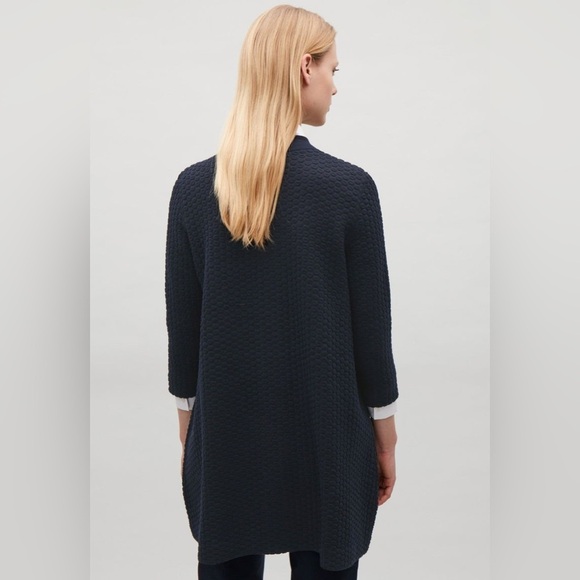 COS Textured Jacquard-knit Cardigan Medium - Picture 3 of 16